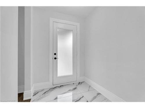 10 Gordon Street, Hamilton, ON - Indoor Photo Showing Other Room