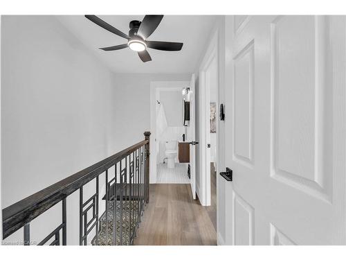 10 Gordon Street, Hamilton, ON - Indoor Photo Showing Other Room