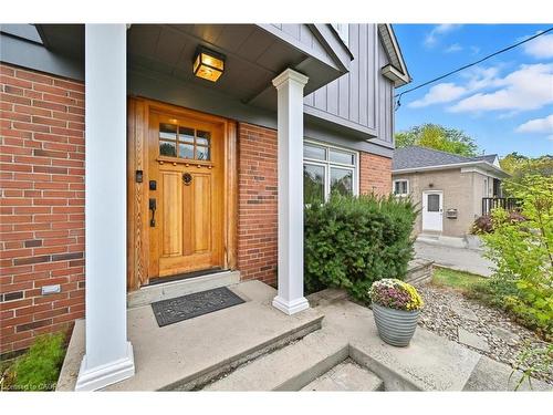 1348 Augustine Drive, Burlington, ON - Outdoor