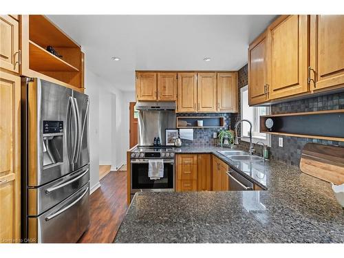 1348 Augustine Drive, Burlington, ON - Indoor Photo Showing Kitchen With Double Sink