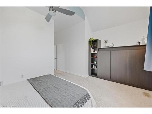 1348 Augustine Drive, Burlington, ON - Indoor Photo Showing Other Room