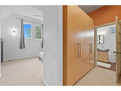 1348 Augustine Drive, Burlington, ON - Indoor Photo Showing Other Room