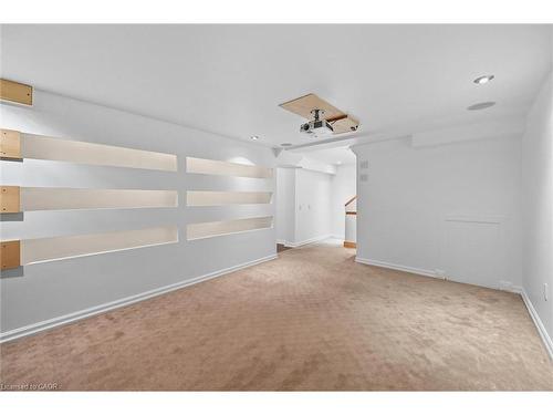 1348 Augustine Drive, Burlington, ON - Indoor Photo Showing Other Room