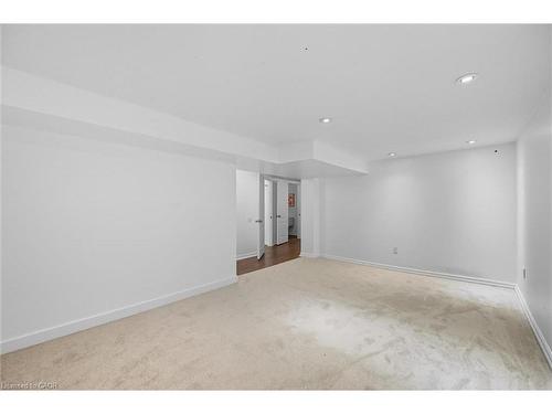 1348 Augustine Drive, Burlington, ON - Indoor Photo Showing Other Room