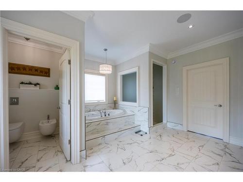 649 East Quarter Line, Port Dover, ON - Indoor Photo Showing Bathroom