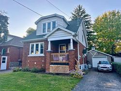 Main Floor-74 East 15th Street  Hamilton, ON L9A 4E9