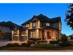 546 Manor Ridge Crescent  Waterloo, ON N2K 0B4