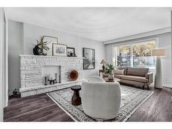 262 Westcourt Place  Waterloo, ON N2L 2R7