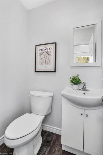 262 Westcourt Place, Waterloo, ON - Indoor Photo Showing Bathroom