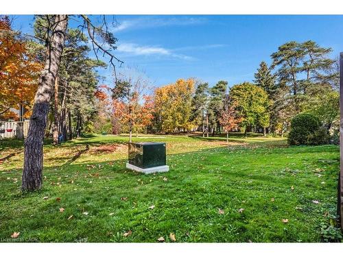 262 Westcourt Place, Waterloo, ON - Outdoor