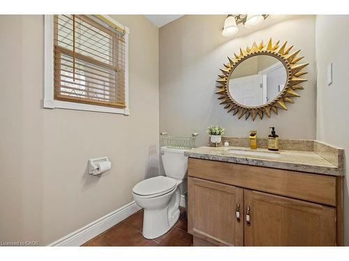 16 Linington Trail, Dundas, ON - Indoor Photo Showing Bathroom