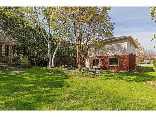16 Linington Trail, Dundas, ON - Outdoor