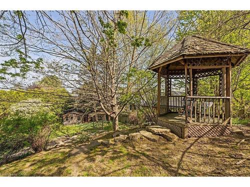 16 Linington Trail, Dundas, ON - Outdoor