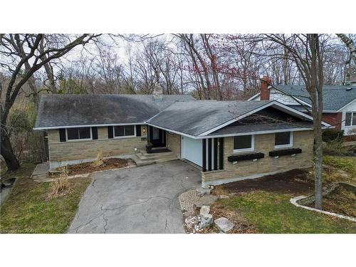 279 Ferndale Place  Waterloo, ON N2J 3X8