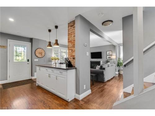 710 Hager Avenue, Burlington, ON - Indoor