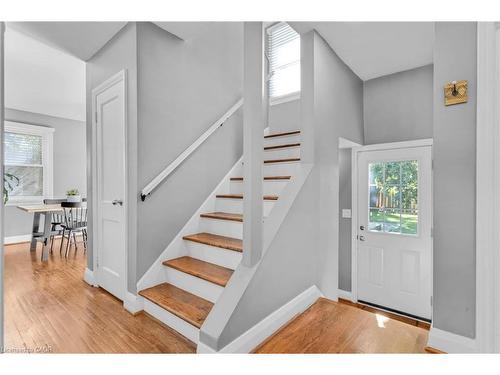 710 Hager Avenue, Burlington, ON - Indoor Photo Showing Other Room