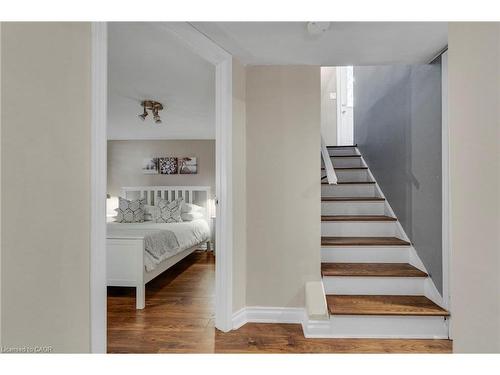 710 Hager Avenue, Burlington, ON - Indoor Photo Showing Other Room