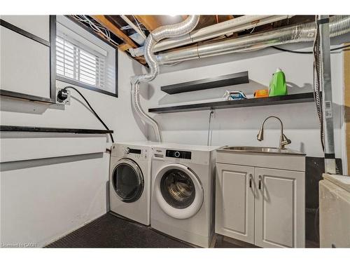 710 Hager Avenue, Burlington, ON - Indoor Photo Showing Laundry Room