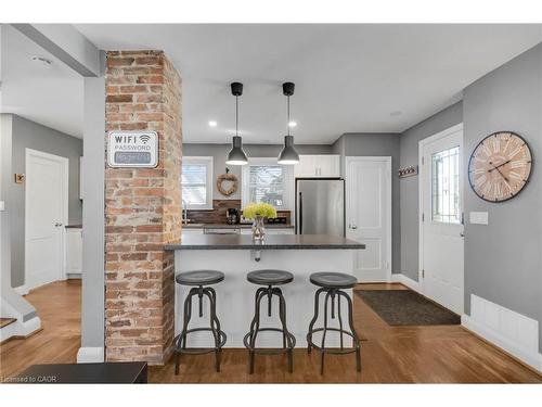710 Hager Avenue, Burlington, ON - Indoor Photo Showing Kitchen