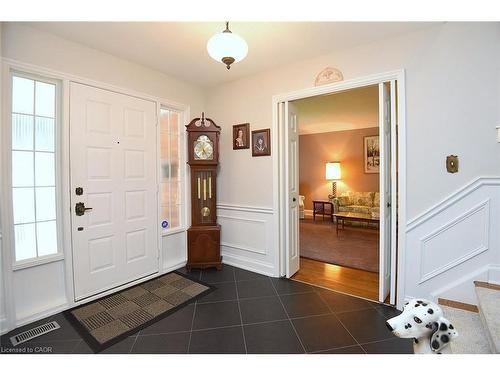 142 Marigold Court, Ancaster, ON - Indoor Photo Showing Other Room