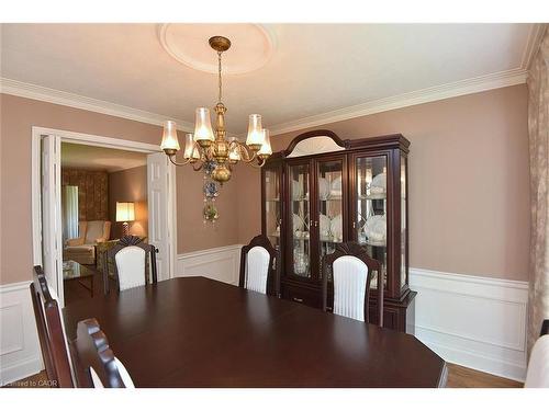 142 Marigold Court, Ancaster, ON - Indoor Photo Showing Dining Room