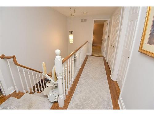 142 Marigold Court, Ancaster, ON - Indoor Photo Showing Other Room