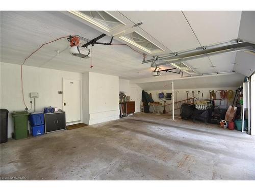 142 Marigold Court, Ancaster, ON - Indoor Photo Showing Garage