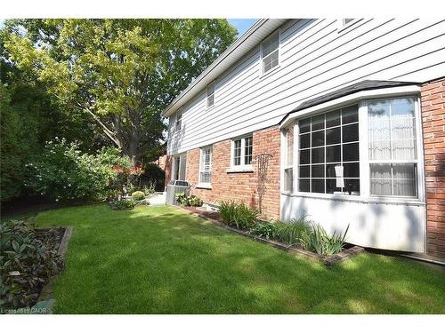 142 Marigold Court, Ancaster, ON - Outdoor