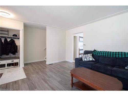 187 Clover Place, Kitchener, ON - Indoor Photo Showing Living Room
