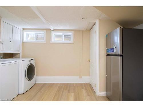 187 Clover Place, Kitchener, ON - Indoor Photo Showing Laundry Room