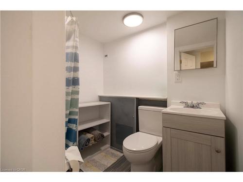 187 Clover Place, Kitchener, ON - Indoor Photo Showing Bathroom