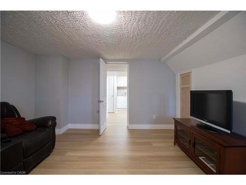 187 Clover Place, Kitchener, ON - Indoor Photo Showing Other Room