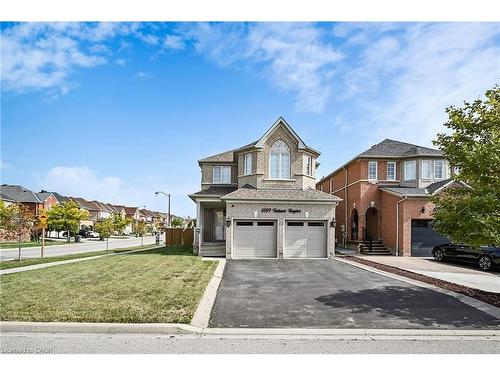 6509 Valiant Heights, Mississauga, ON - Outdoor With Facade