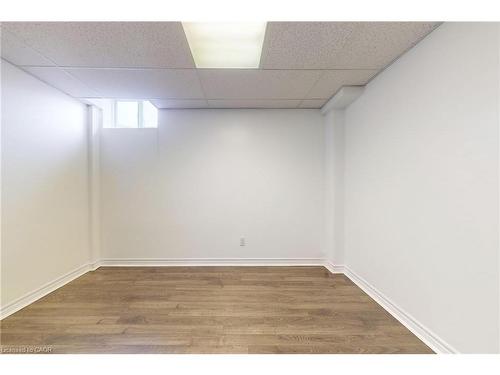 6509 Valiant Heights, Mississauga, ON - Indoor Photo Showing Other Room