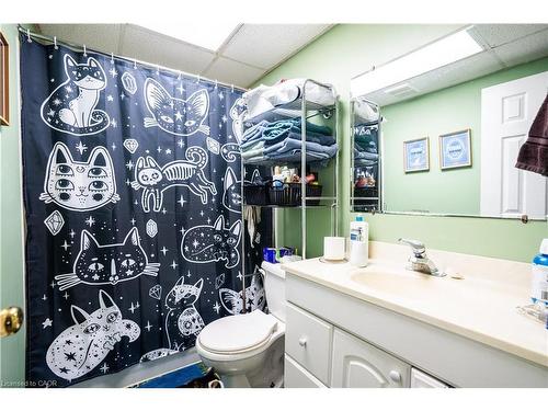 40 Balsam Street, Welland, ON - Indoor Photo Showing Bathroom