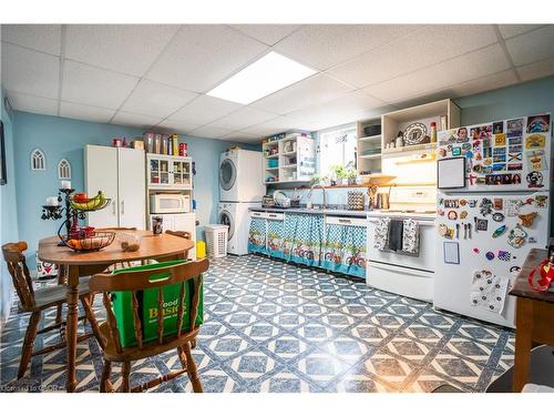 40 Balsam Street, Welland, ON - Indoor Photo Showing Other Room