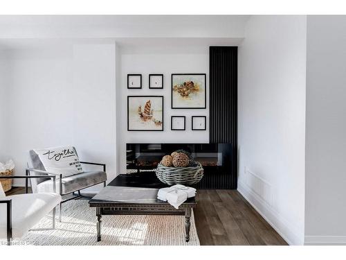 38 East 16Th Street, Hamilton, ON - Indoor