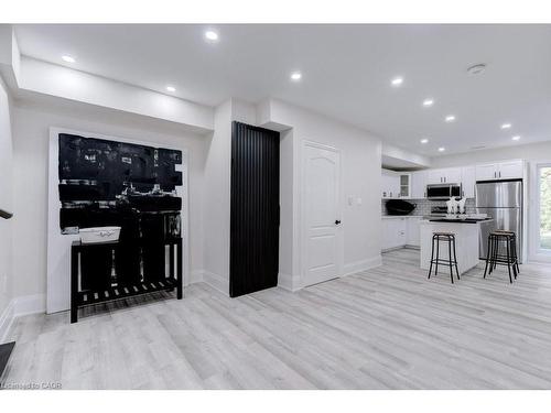 38 East 16Th Street, Hamilton, ON - Indoor