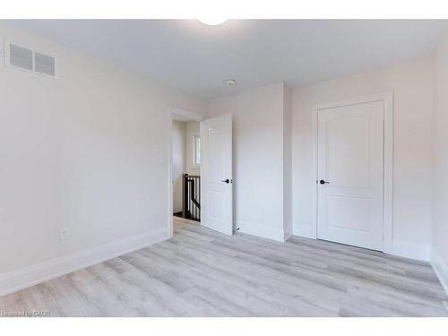 38 East 16Th Street, Hamilton, ON - Indoor Photo Showing Other Room