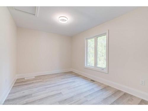 38 East 16Th Street, Hamilton, ON - Indoor Photo Showing Other Room