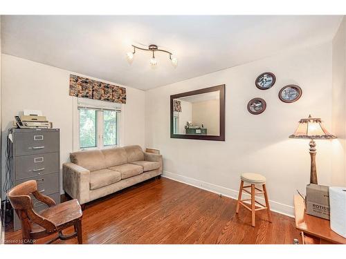 557 Stillwater Crescent, Burlington, ON - Indoor