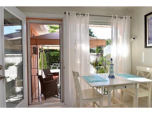 26 Heywood Avenue, St. Catharines, ON - Indoor Photo Showing Dining Room