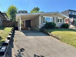 8 Howard Street  Simcoe, ON N3Y 2H5