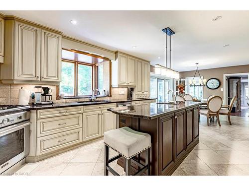 225 Shoreacres Road, Burlington, ON - Indoor Photo Showing Kitchen With Upgraded Kitchen
