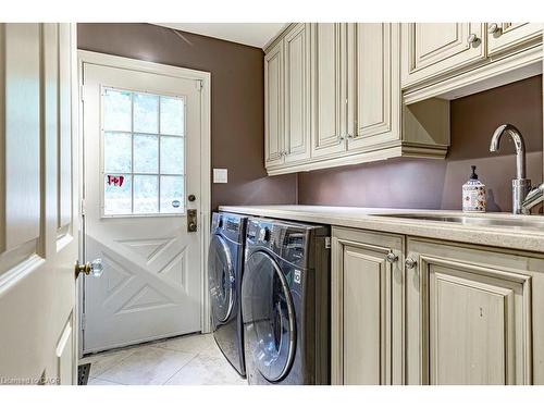 225 Shoreacres Road, Burlington, ON - Indoor Photo Showing Laundry Room