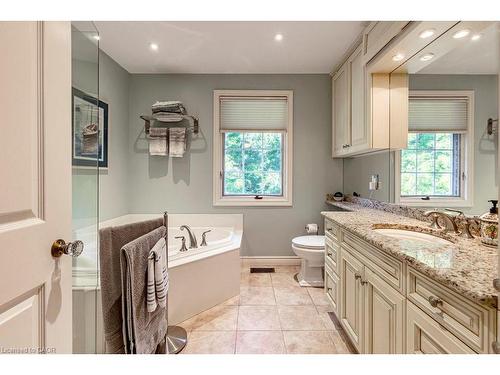 225 Shoreacres Road, Burlington, ON - Indoor Photo Showing Bathroom