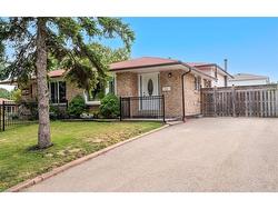 1908 Bonnymede Drive  Mississauga, ON L5J 1E1
