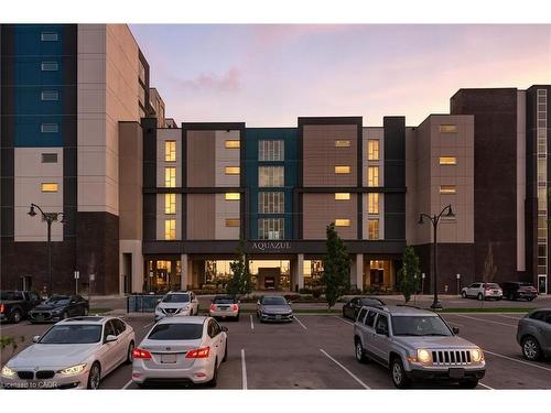 803-16 Concord Place  Grimsby, ON L3M 0J1