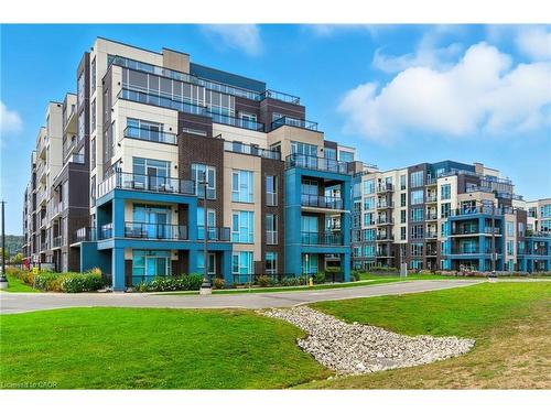 803-16 Concord Place, Grimsby, ON - Outdoor With Balcony With Facade