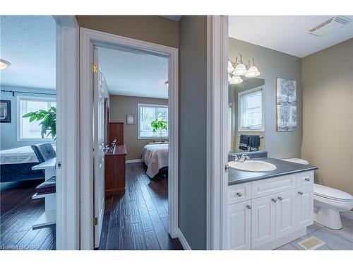 66 Yarmouth Drive, London, ON - Indoor Photo Showing Bathroom